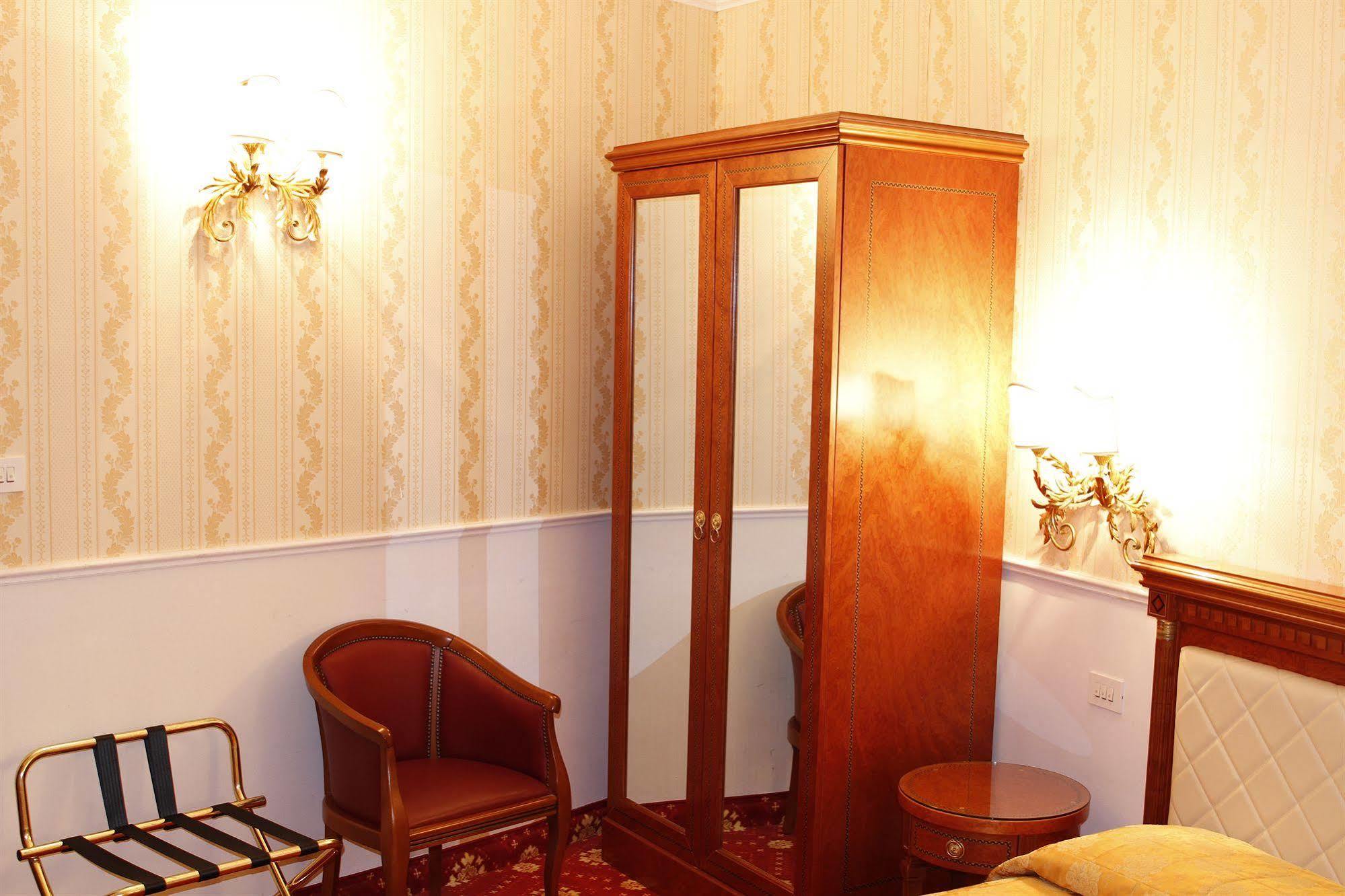 Hotel Genio Ρώμη Εξωτερικό φωτογραφία